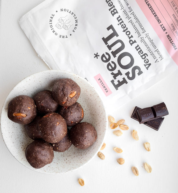 BROWNIE PROTEIN BALLS