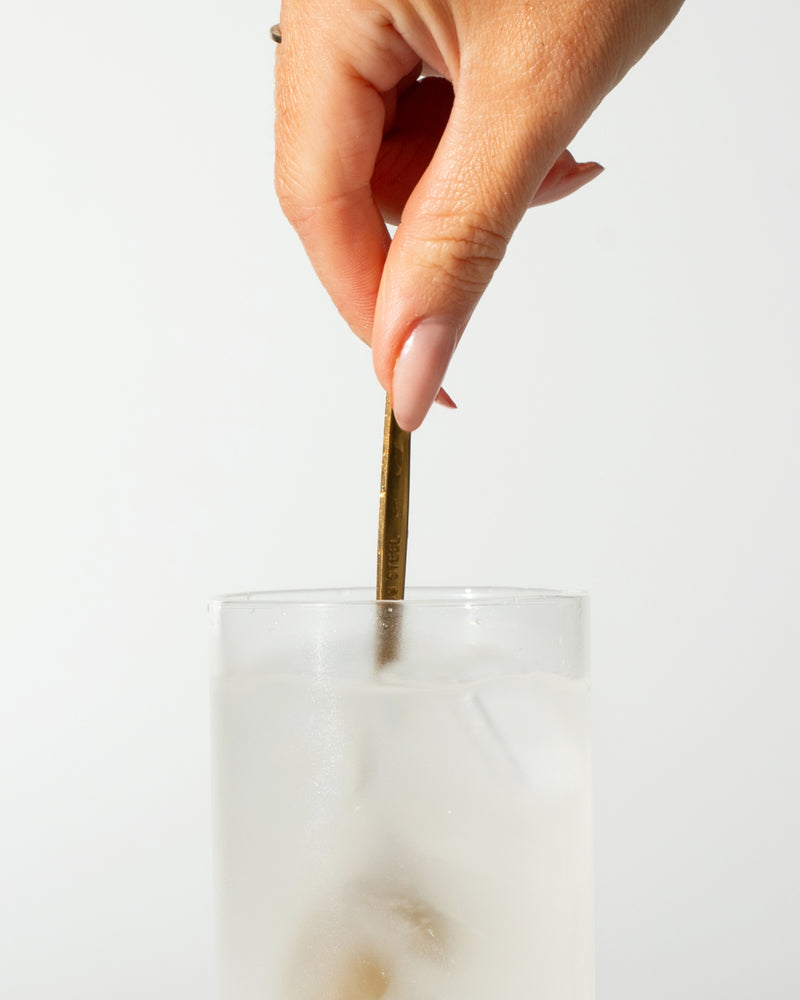 Pop into 700ml of cold water.