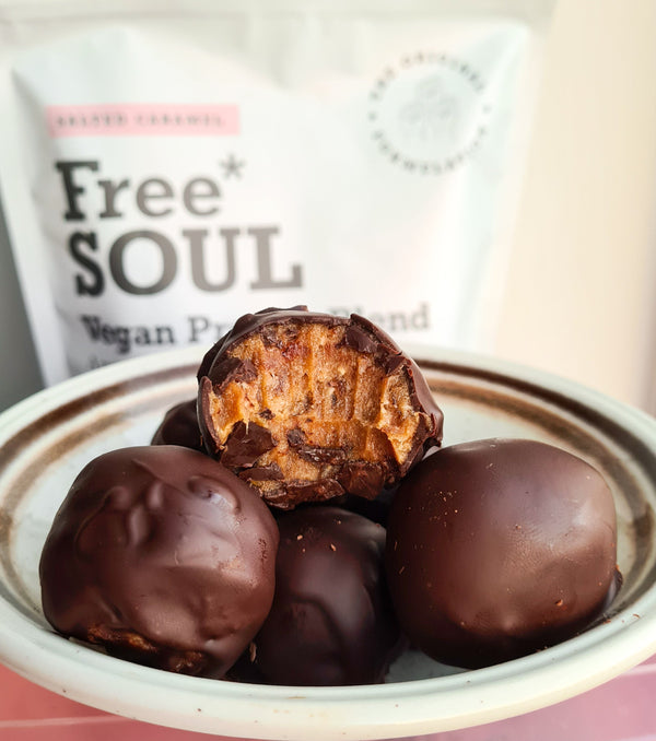 Salted caramel protein balls
