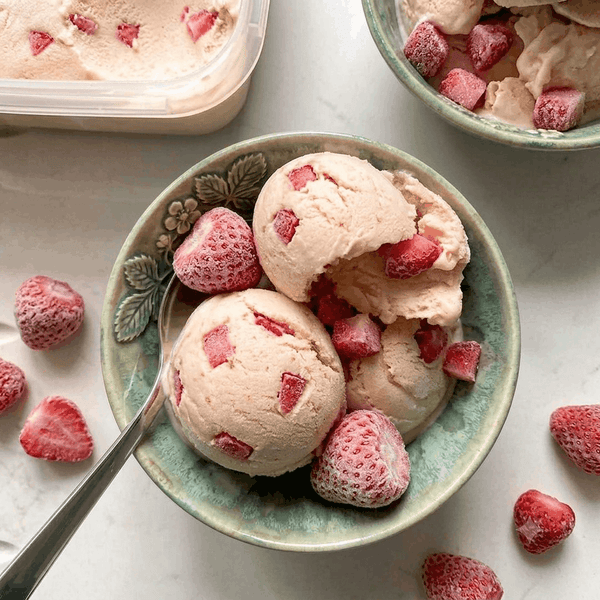 Berry Frozen Yoghurt: High Protein or Collagen Recipe