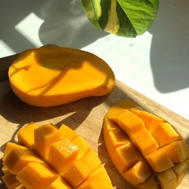Mangos sliced