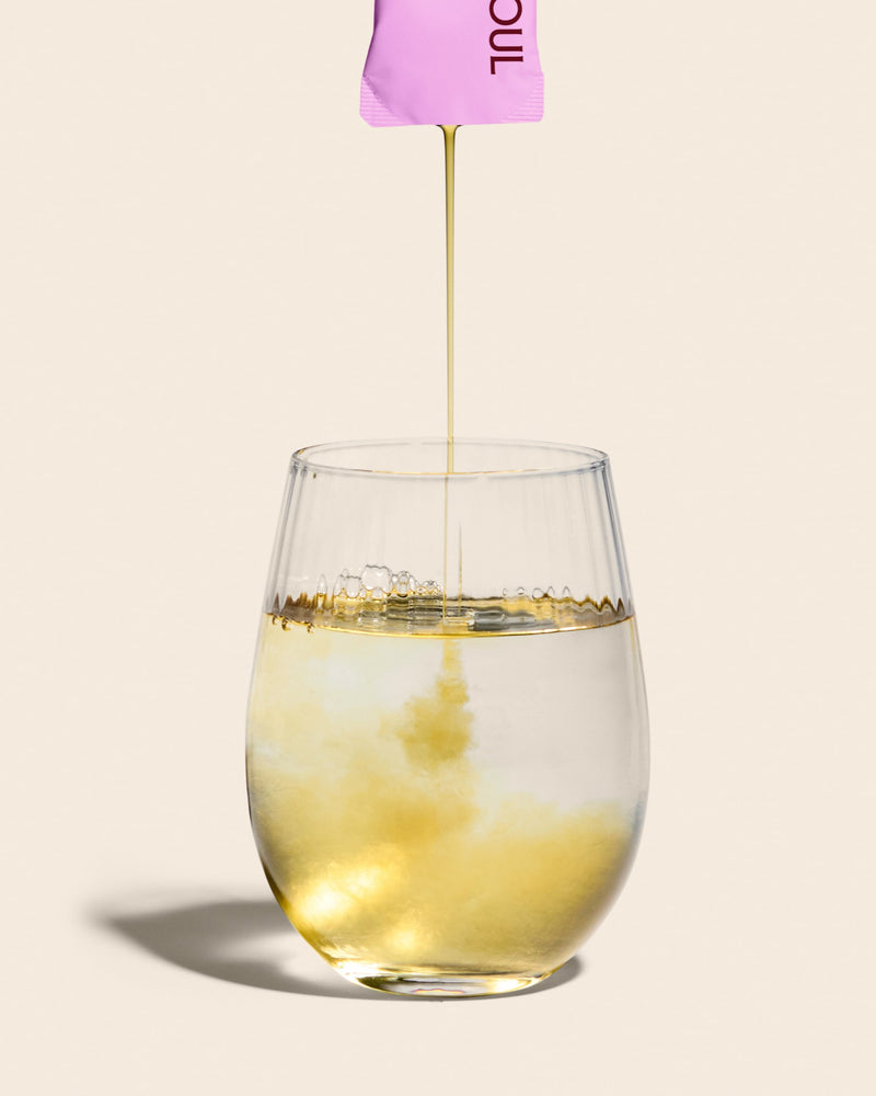 Pour into your preferred drink (water, juice, a smoothie) or sip straight from the sachet, it’s up to you!